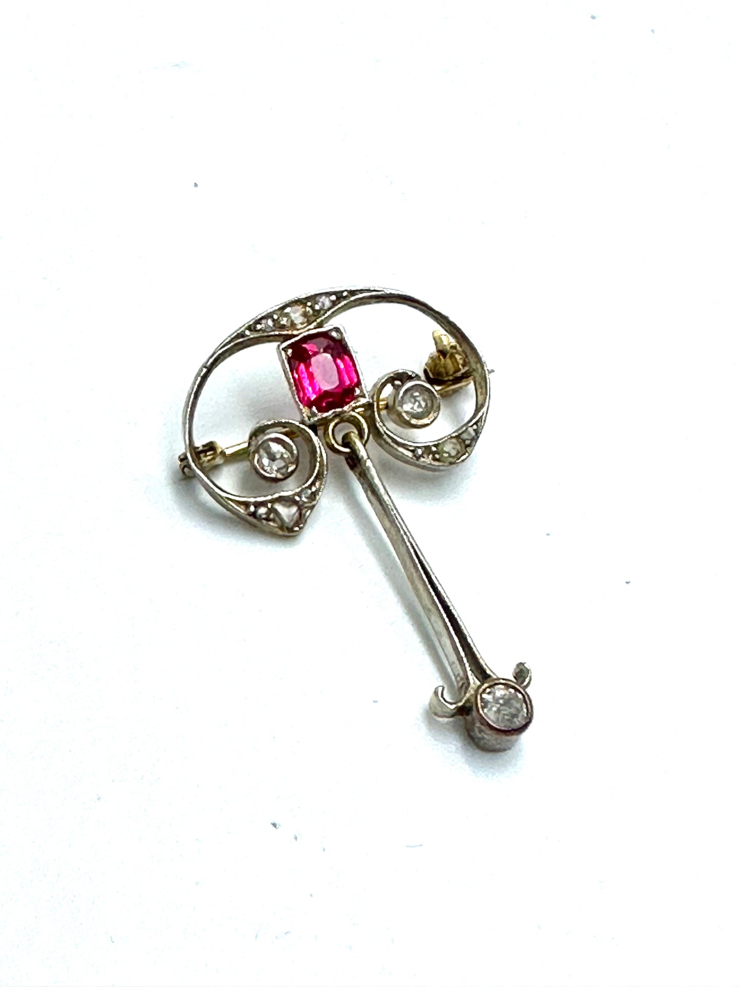 Art nouveau pendant, ruby and diamonds