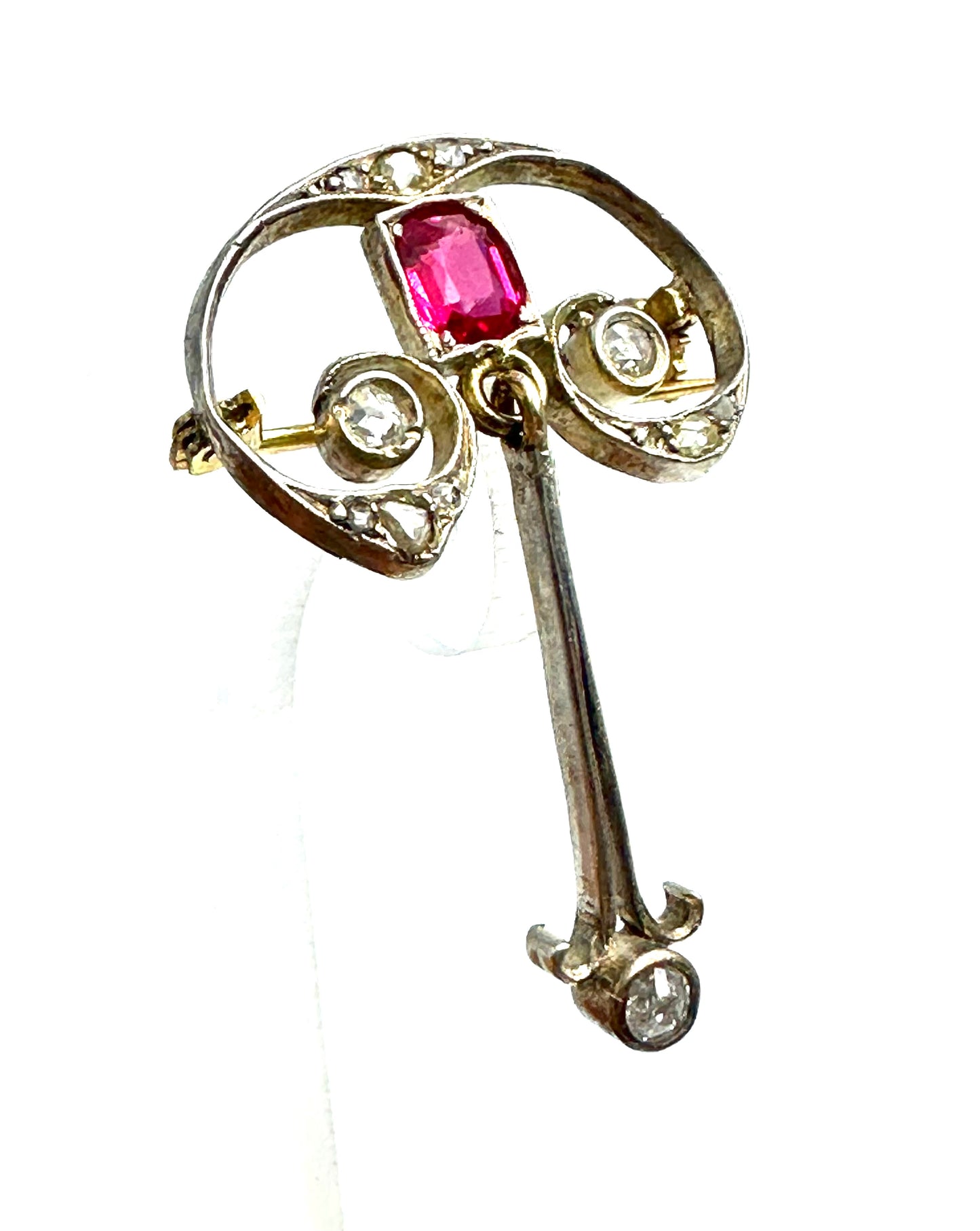 Art nouveau pendant, ruby and diamonds