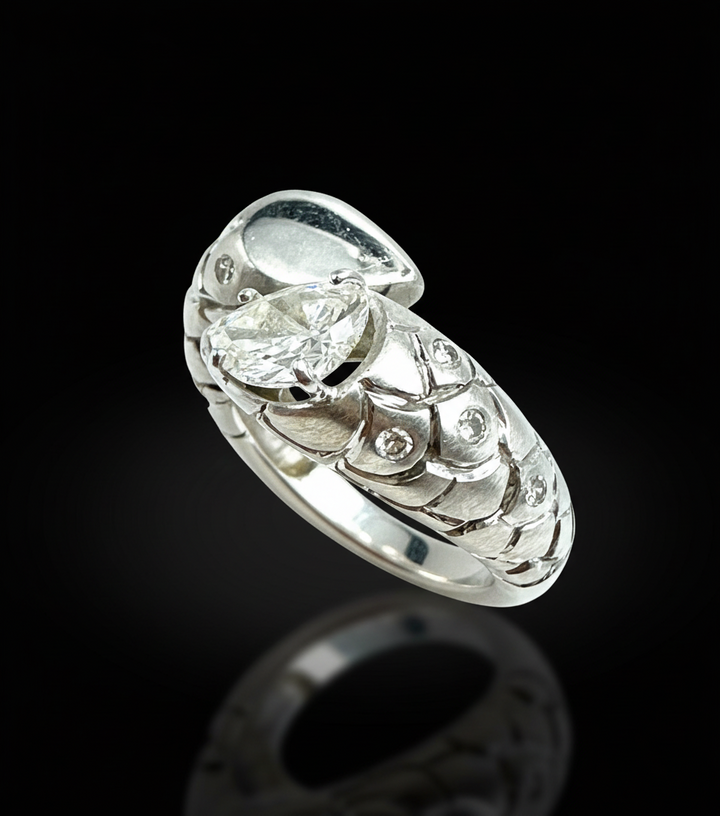 Anello Serpente con Diamanti, Janesich