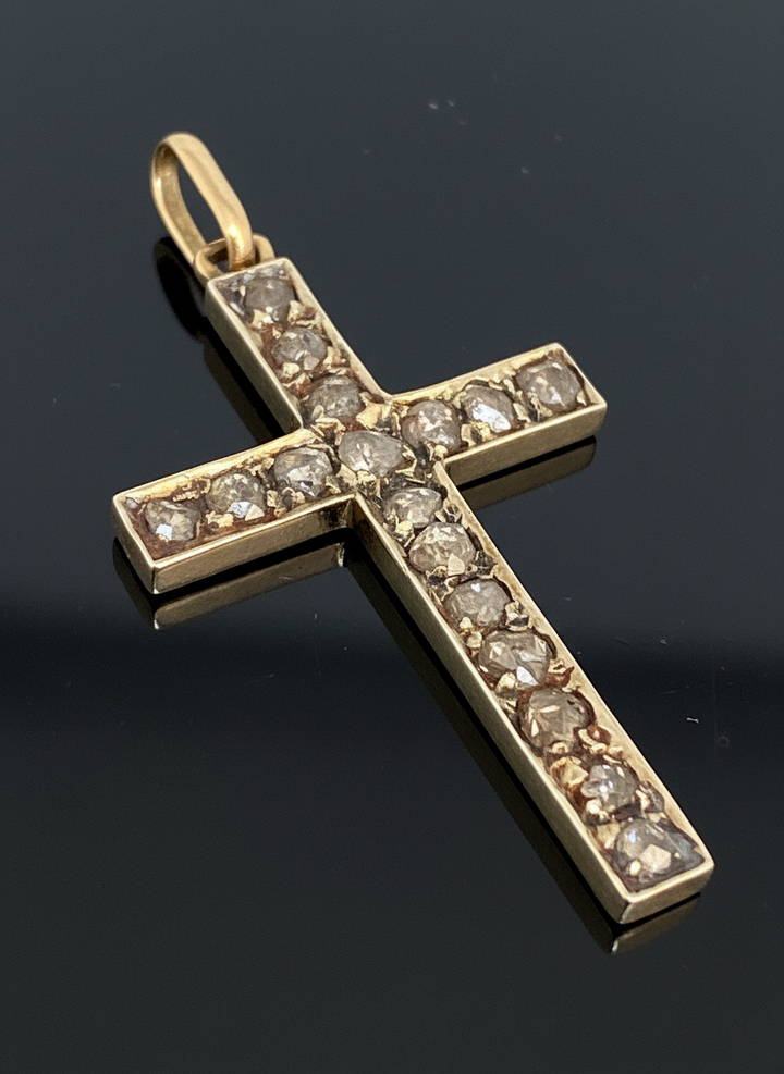 Pendente a Croce, con Diamanti
