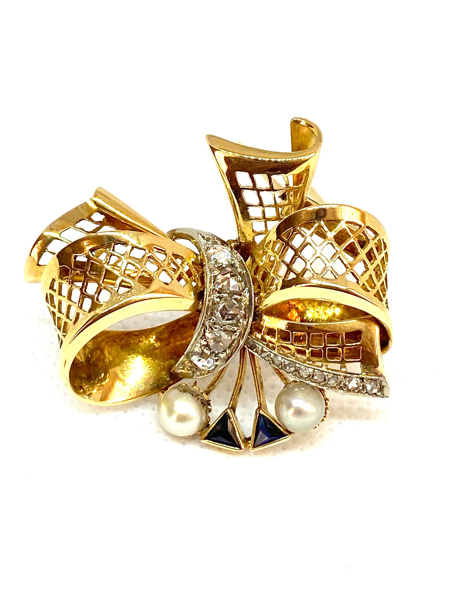 Bow pendant or brooch