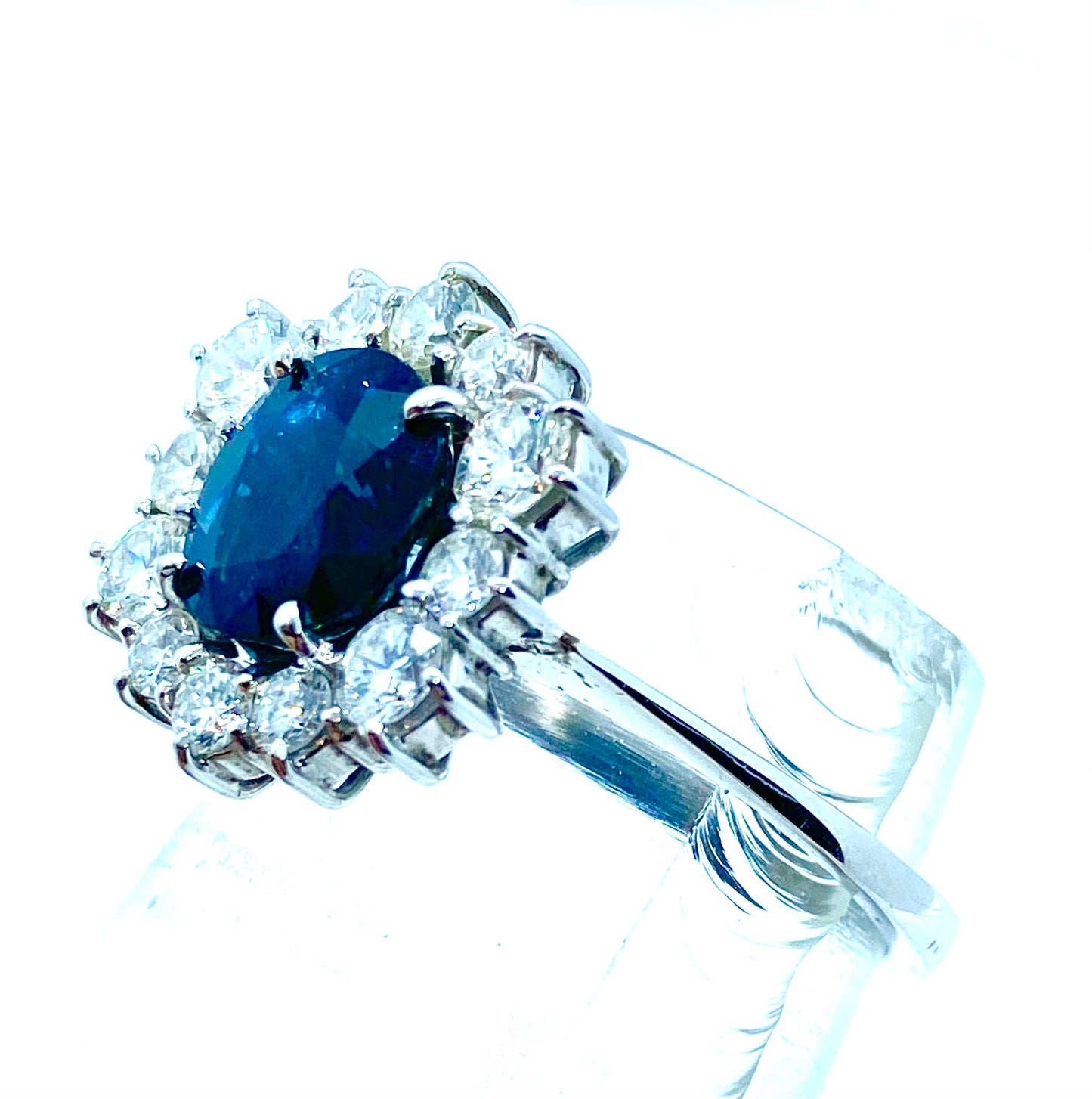 Hexagonal sapphire ring