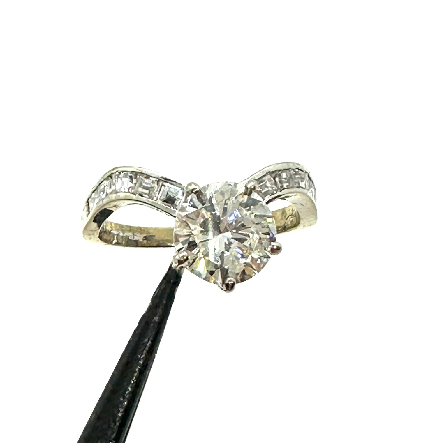 Sparkling engagement ring with - diamond ct. 1.73