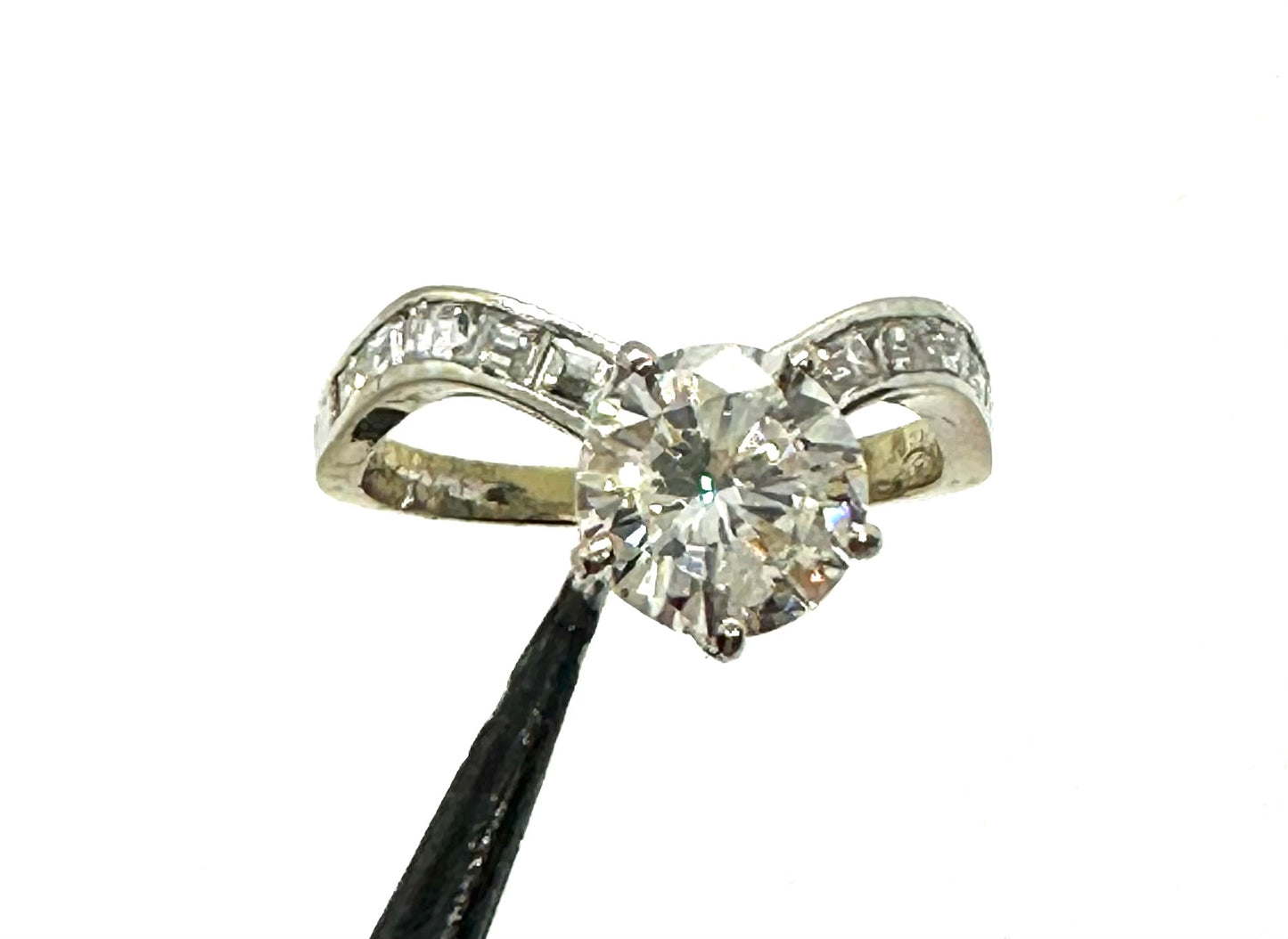 Sparkling engagement ring with - diamond ct. 1.73