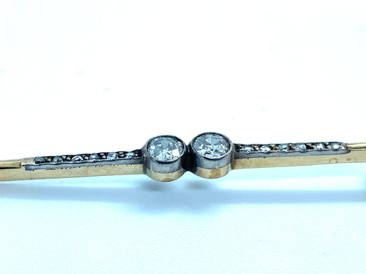 Yellow gold bar pin, circa 1900