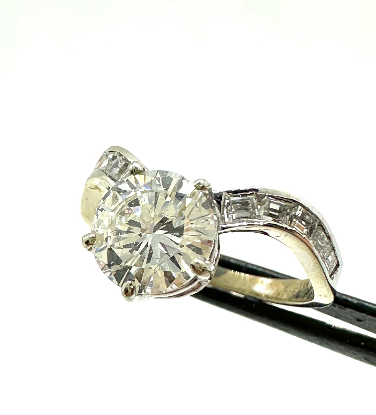 Sparkling engagement ring with - diamond ct. 1.73