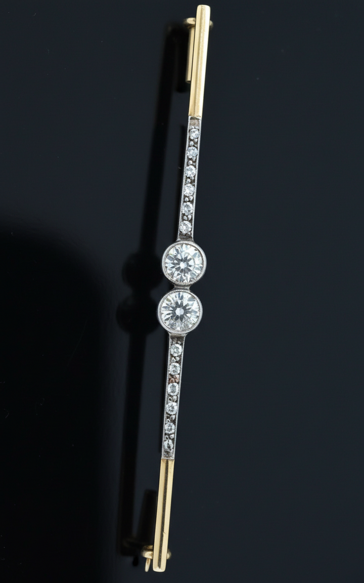 Yellow gold bar pin, circa 1900