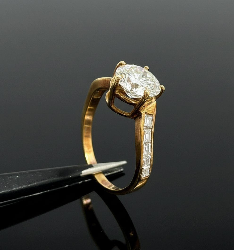 Anello di Fidanzamento con Diamante da 1,69 carati