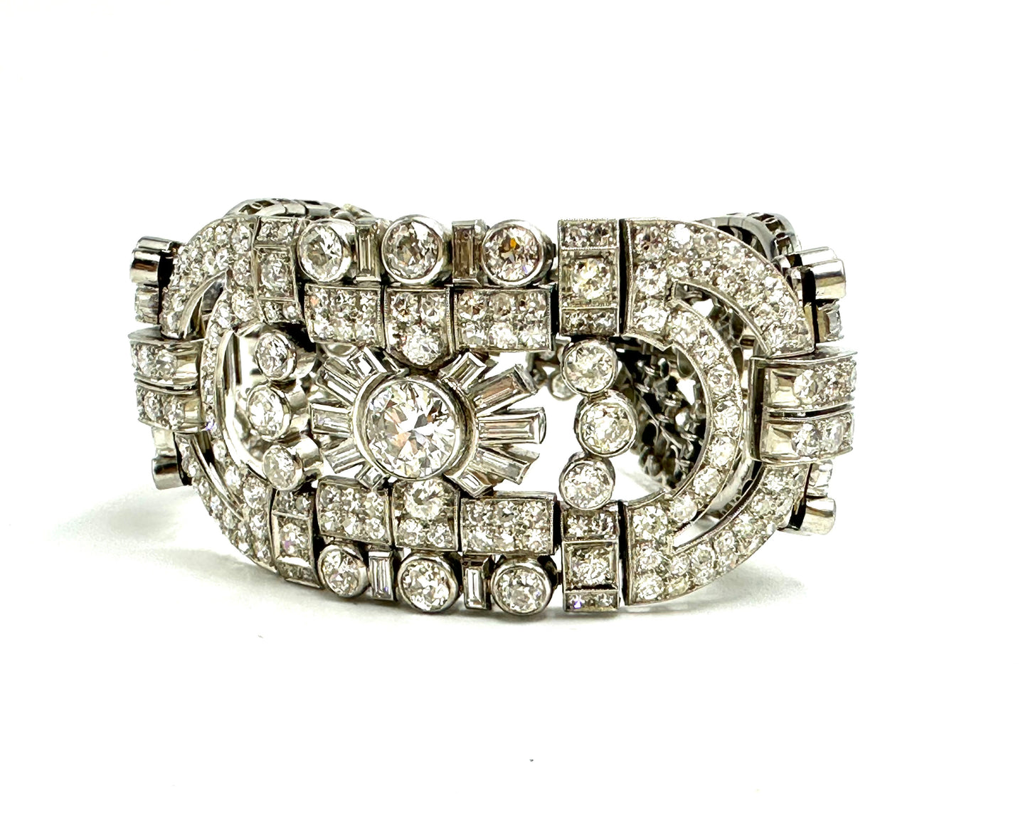 Rare art deco bracelet with diamonds, over 28 ct. Austro-Hungaric Empire