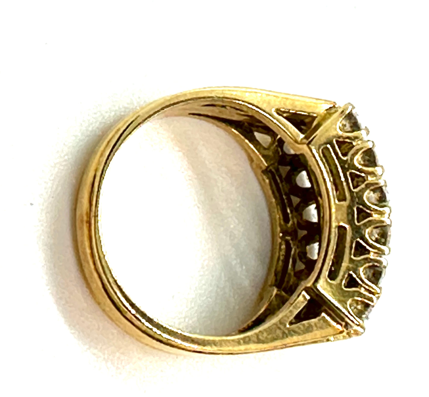 Yellow gold diamonds band ring