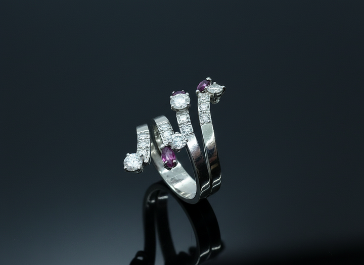 Anello a Serpente Stilizzato