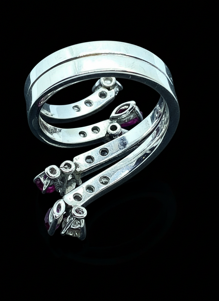 Anello a Serpente Stilizzato