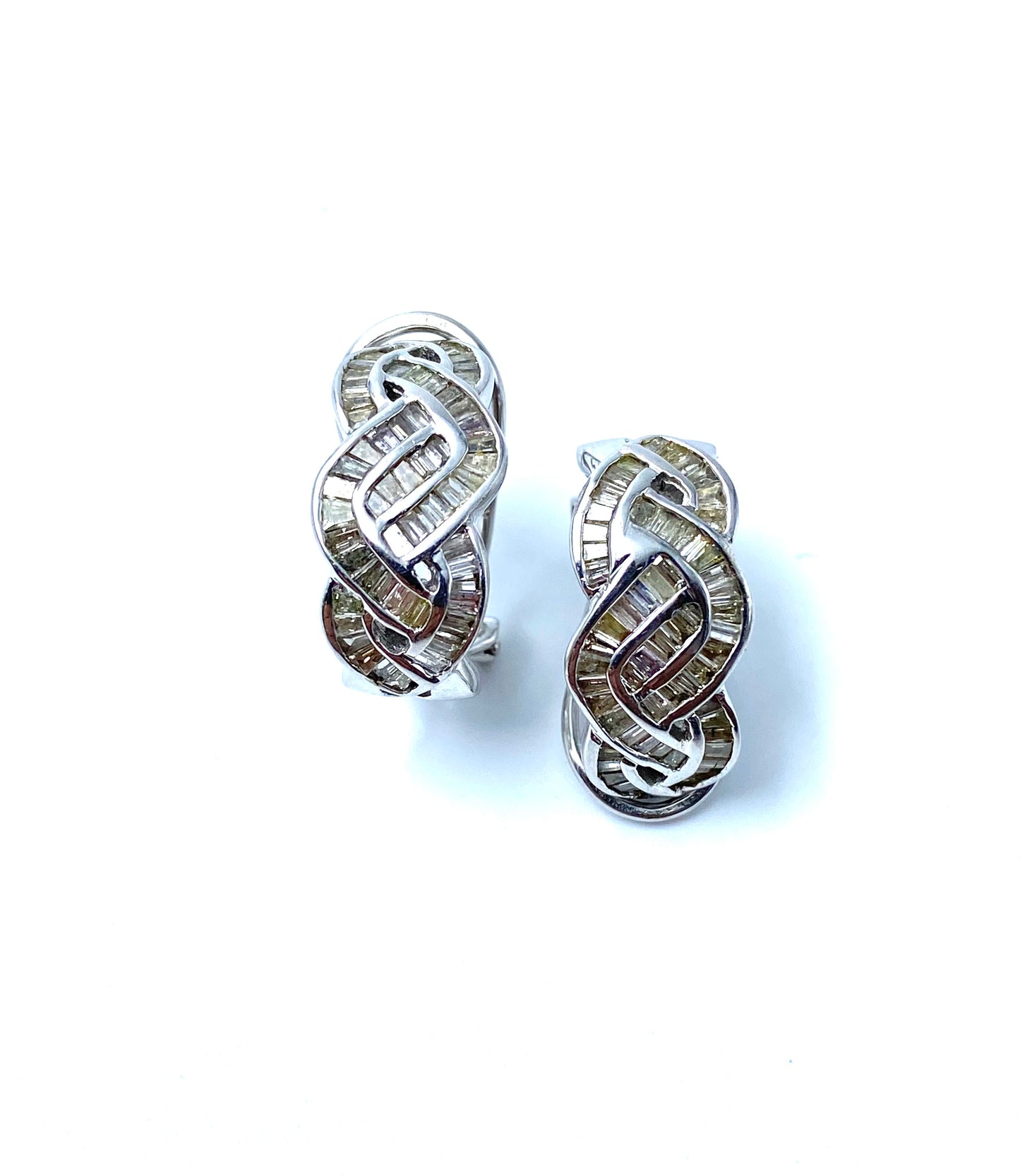 Love knot stunning diamonds earrings