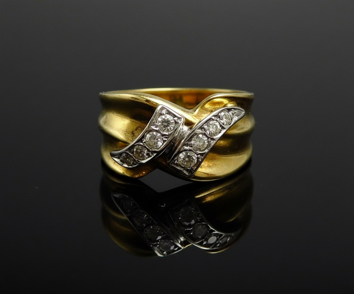 Anello da Mignolo Italiano, in Oro Giallo e Diamanti