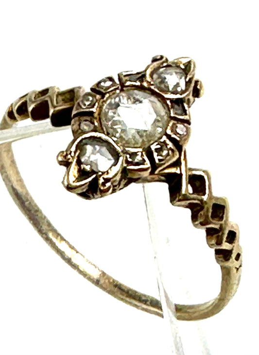 Antique English Diamonds Ring