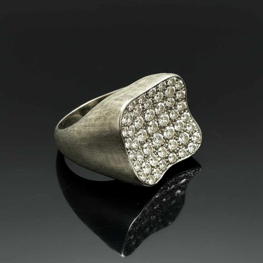 Anello da Mignolo con Diamanti, Anni Sessanta