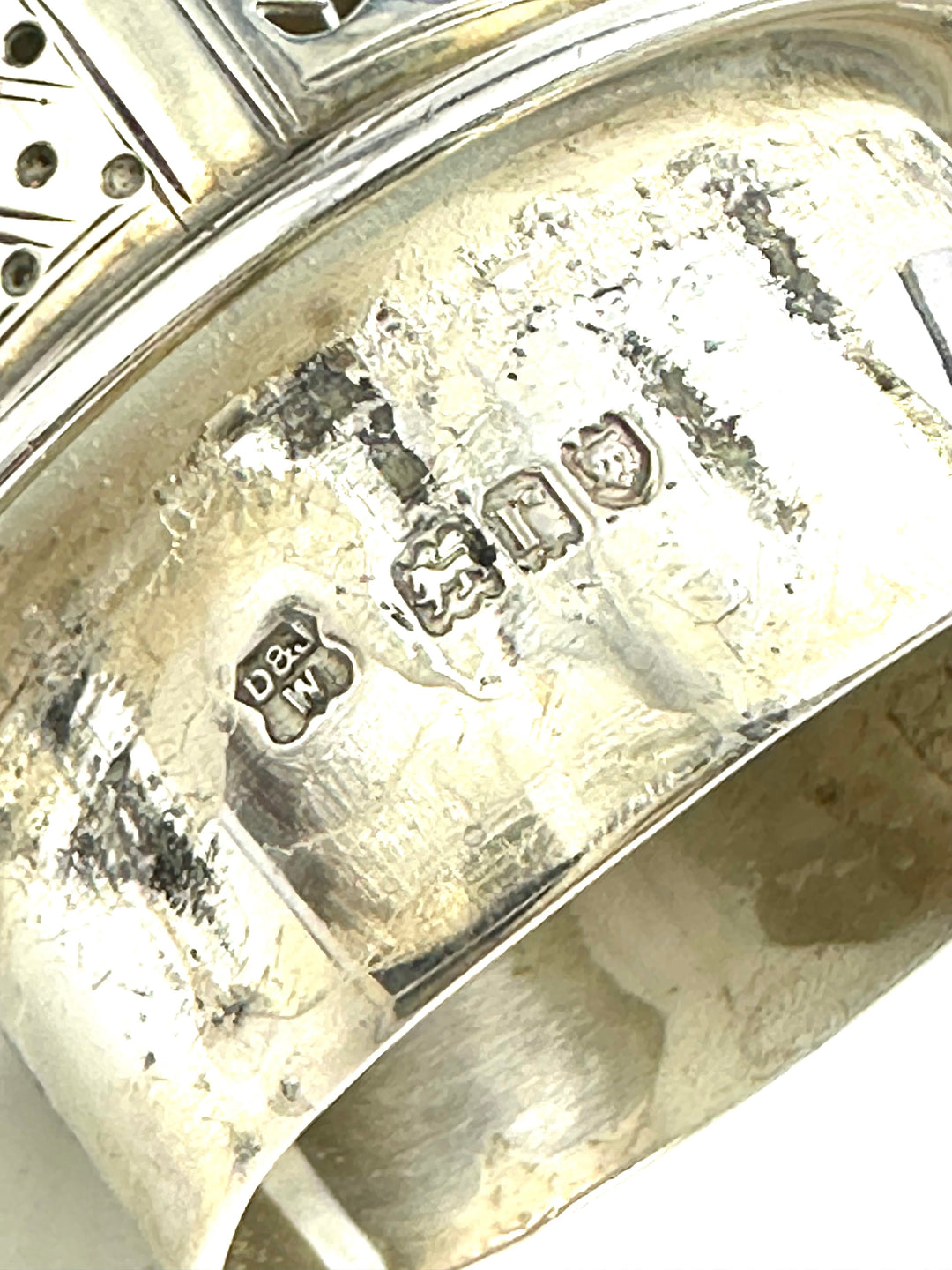 Refined English sugar sifter, by Daniel & John Wellby