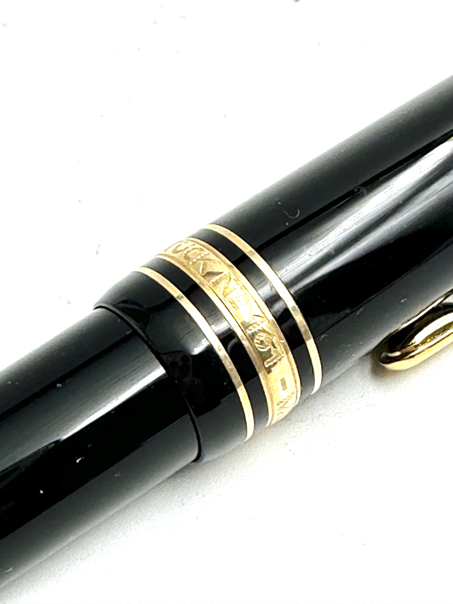 Montblanc Set of Meisterstück Ballpoint and Fountain Pen