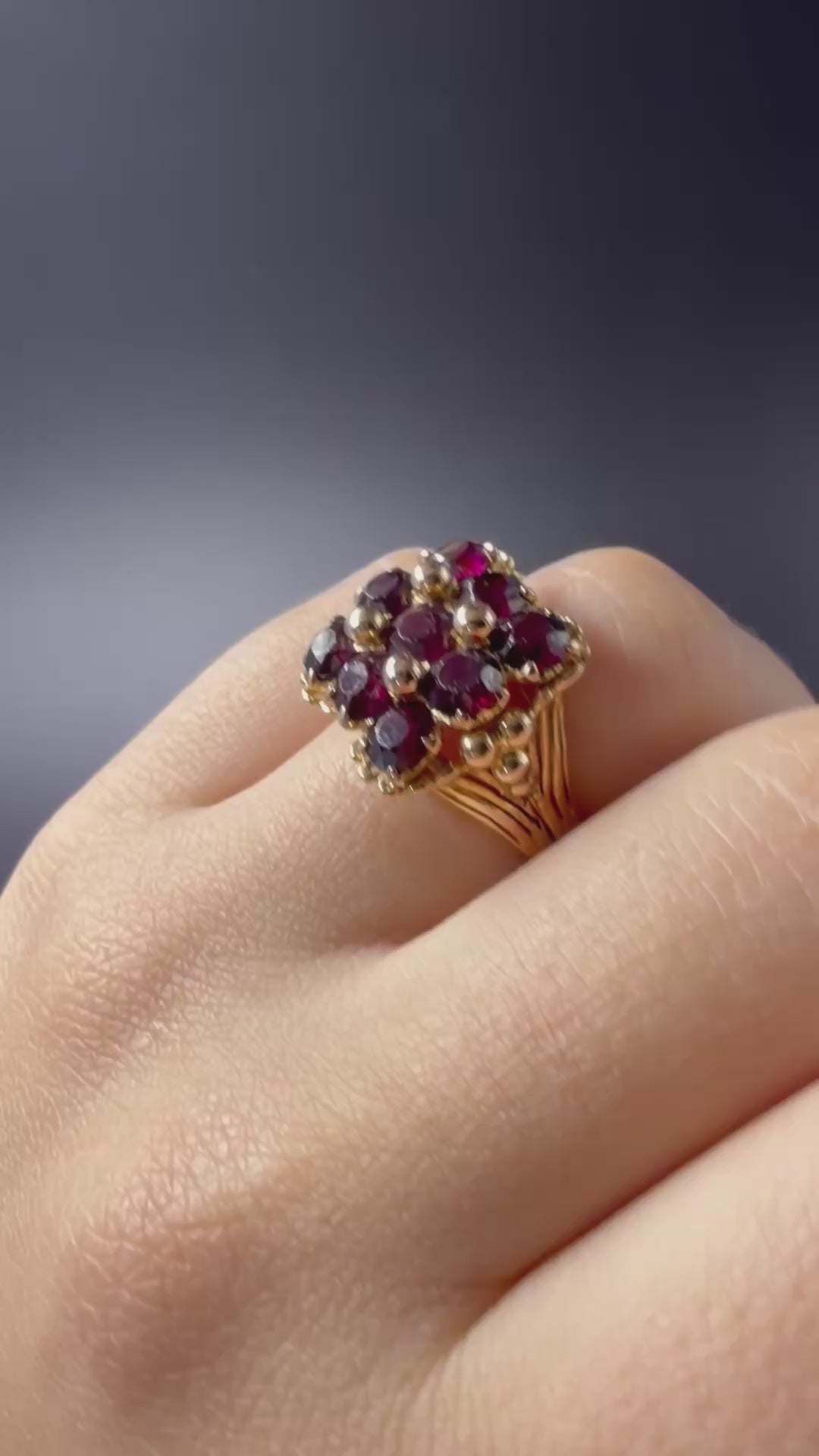 Anello con Granati Rodolite