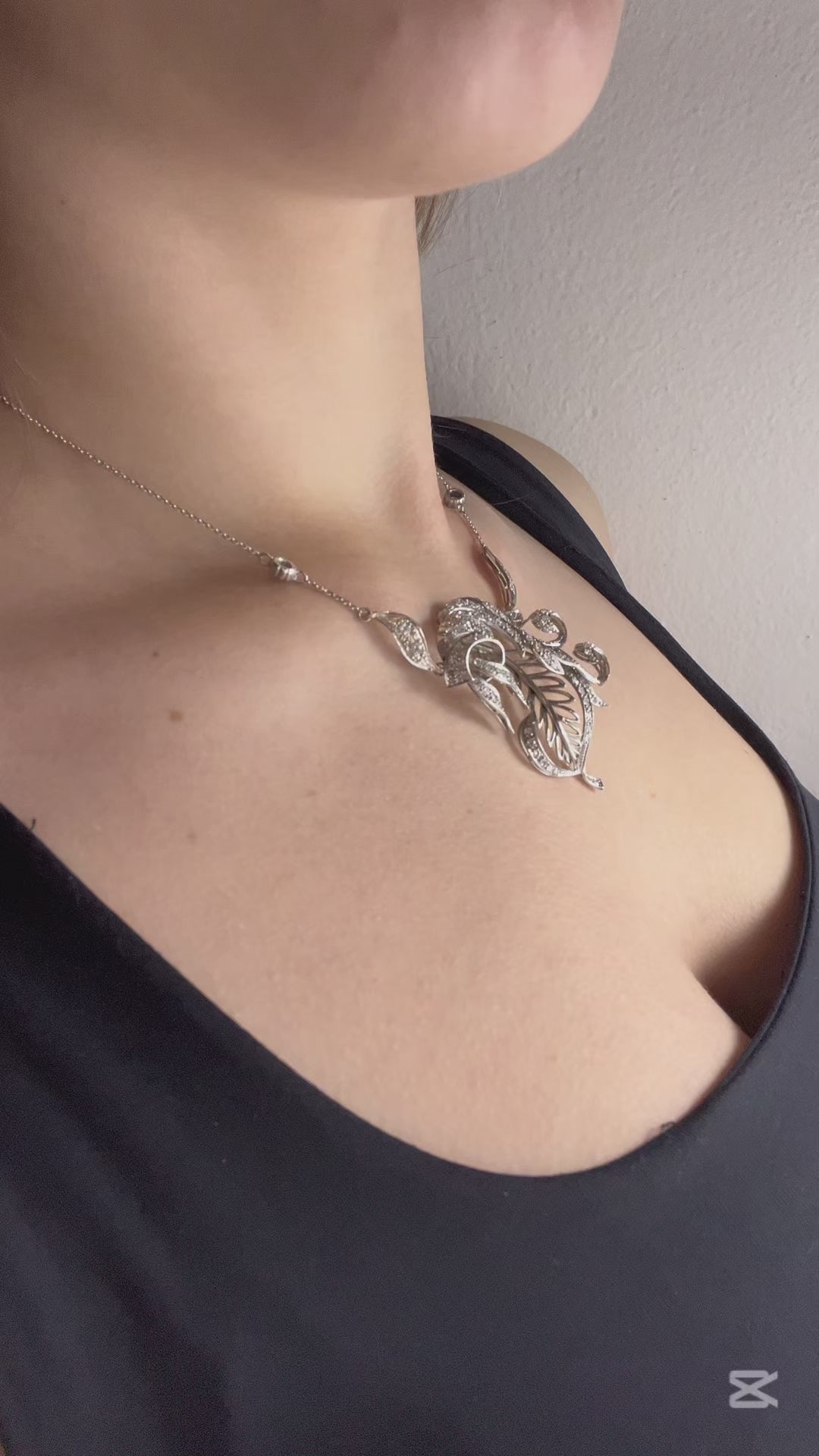 Floral-inspired Russian necklace