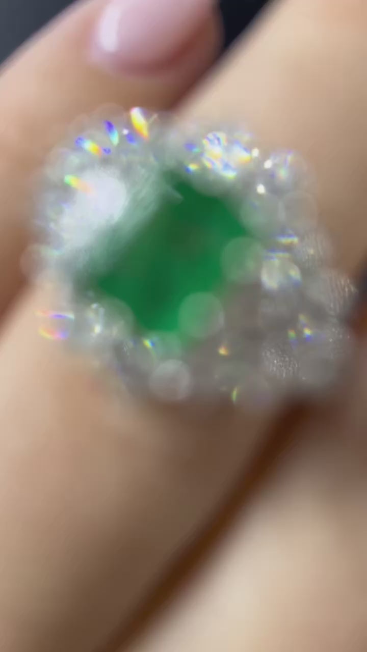 Principesco Anello Smeraldo e Diamanti
