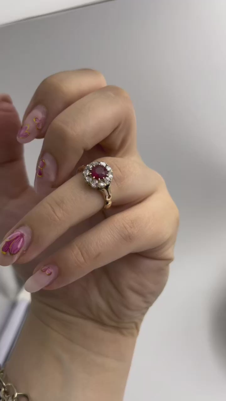 Anello Austro-Ungarico con Rubino e Diamanti