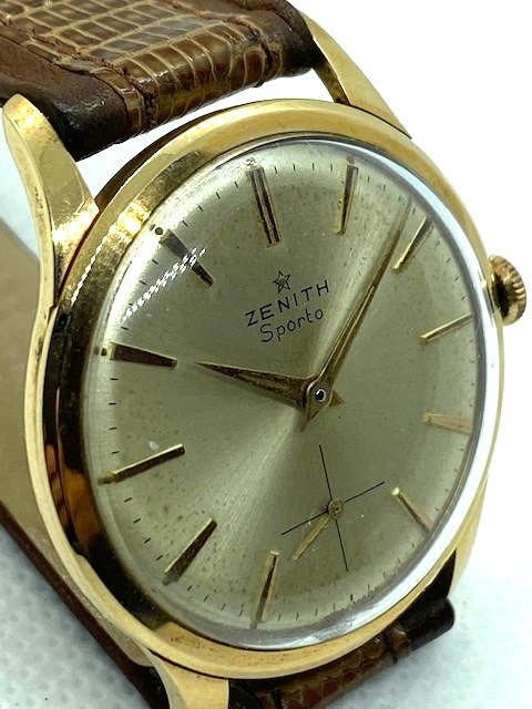 Zenith Sporto gold case