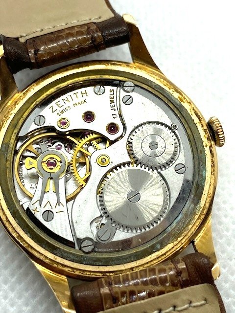 Zenith Sporto gold case